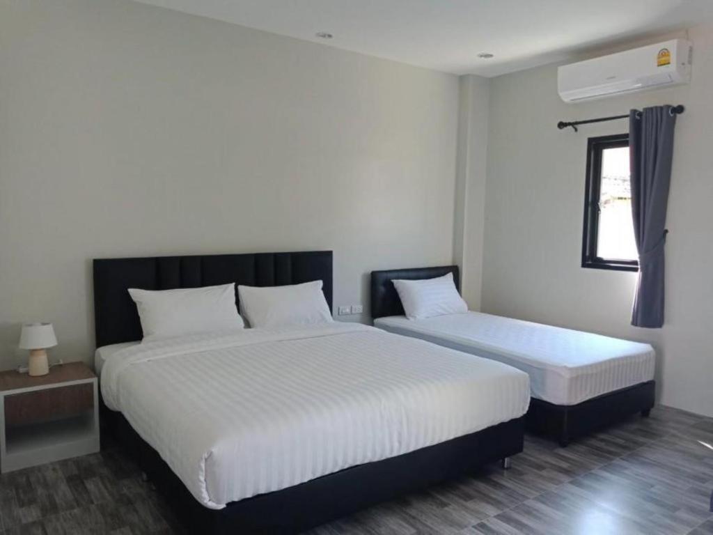 Oyo 259 Baan Napatr Praia de Bang Tao Exterior foto